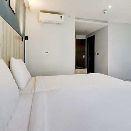 Super Sleek Townhouse Galexia Hotel And Resorts Bangalore Eksteriør billede