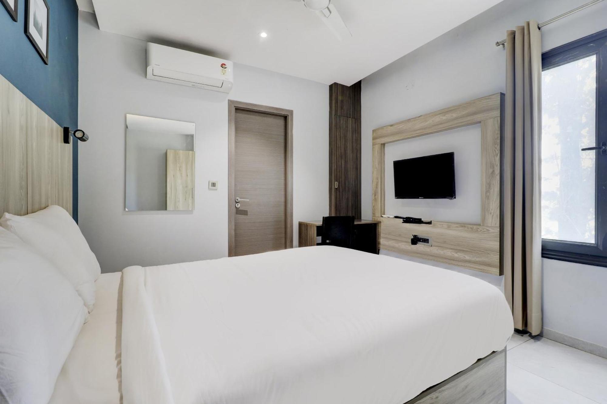 Super Sleek Townhouse Galexia Hotel And Resorts Bangalore Eksteriør billede