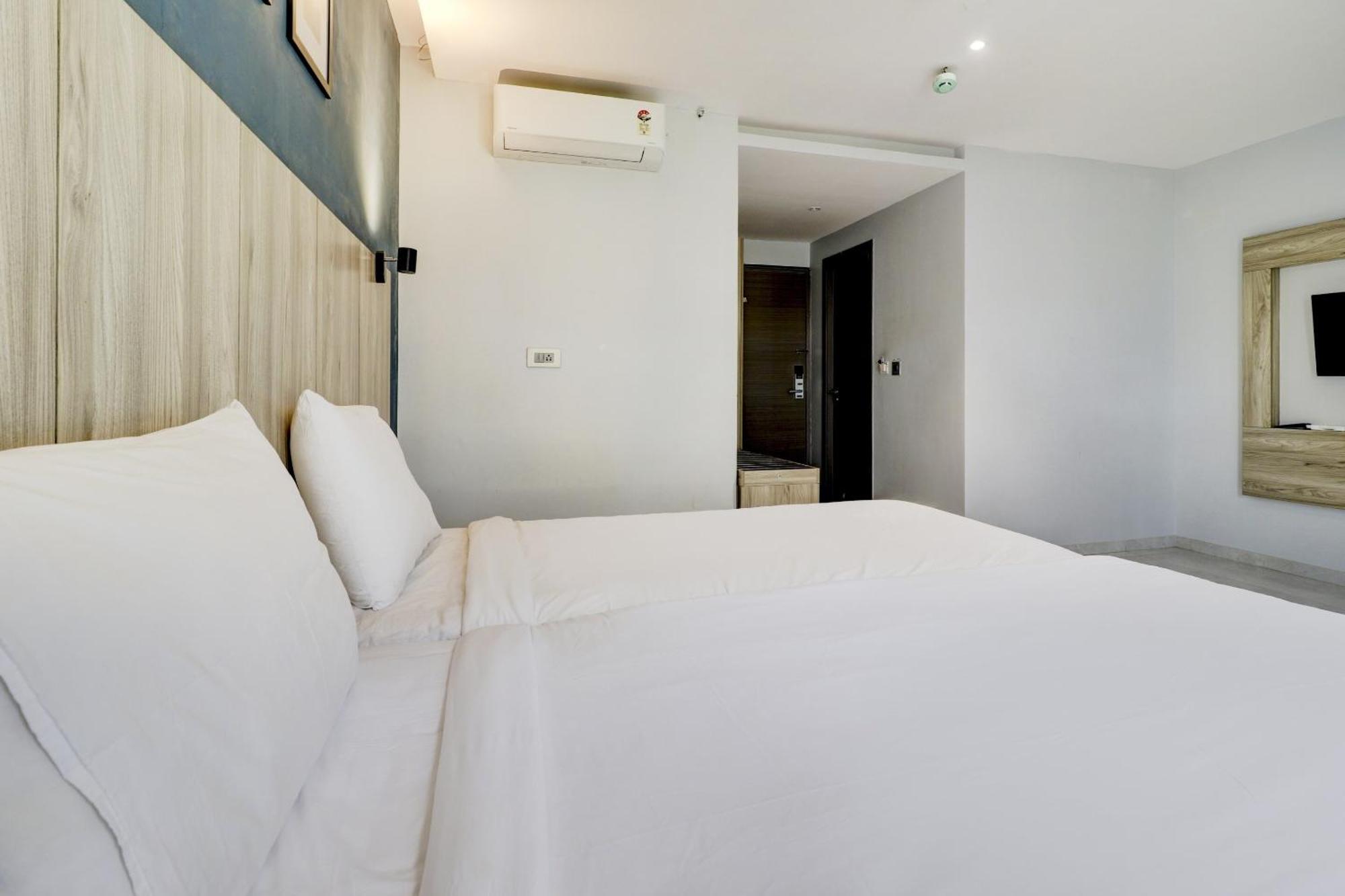 Super Sleek Townhouse Galexia Hotel And Resorts Bangalore Eksteriør billede
